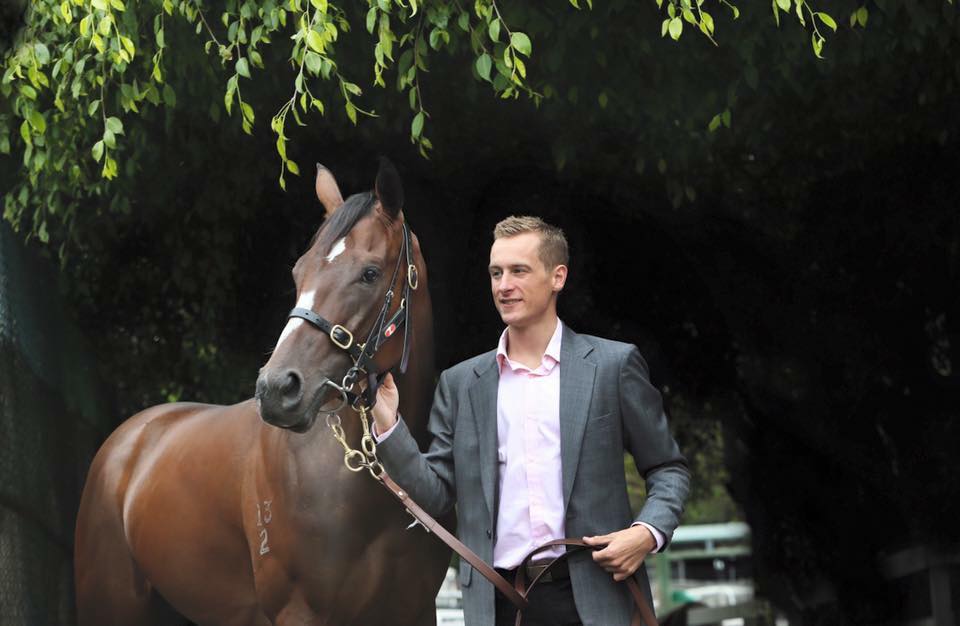 Blake Shinn to ride English in the Everest